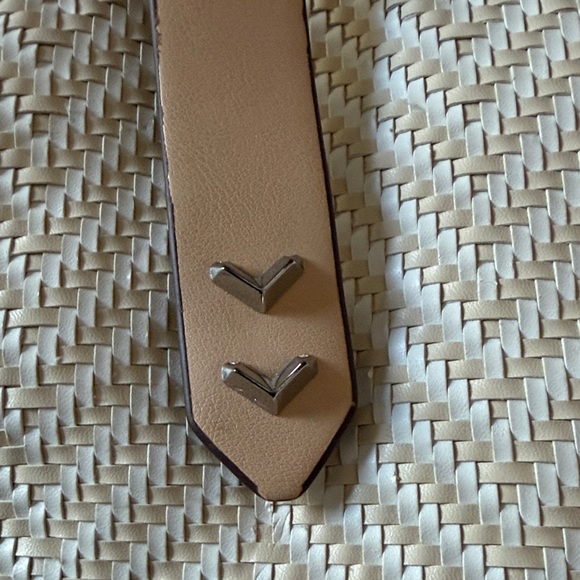 Stella and Dot Elegant Cream Woven Shoulder Bag - Picture 3 of 14